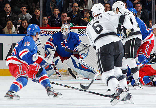 The Rangers and Kings, who are meeting in the Stanley Cup Final, split their regular season series, 1-1.
